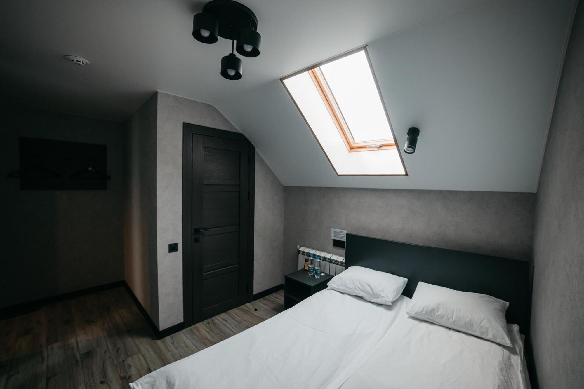 Bastion Motel Samostrely Екстериор снимка