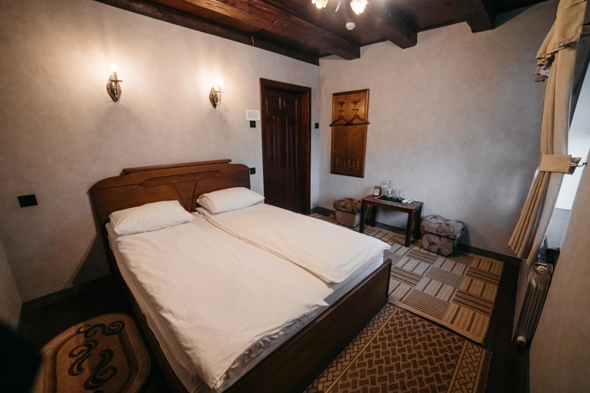 Bastion Motel Samostrely Екстериор снимка